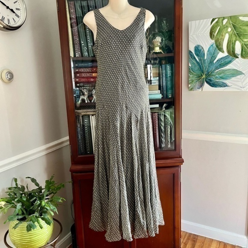 NWT Jones New York Sleeveless Dress Size 10
